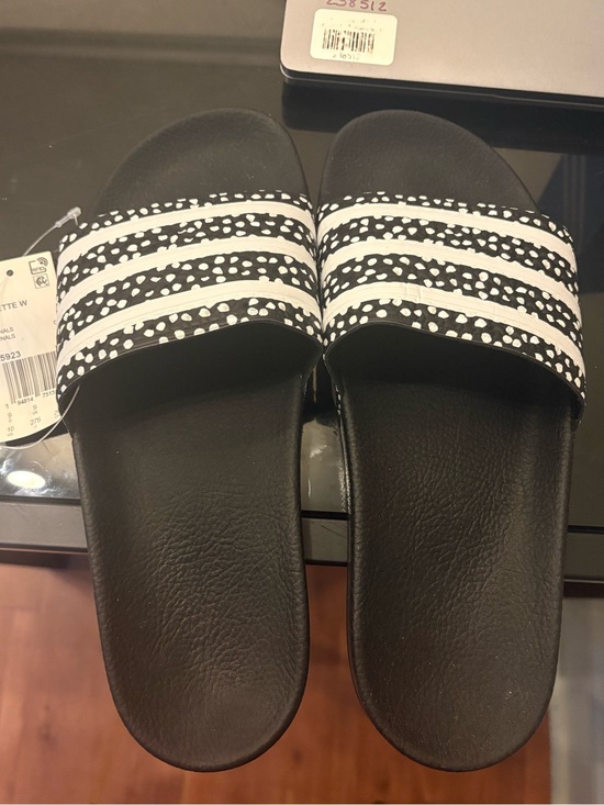 adidas Shoes - adidas Black & White Patterned Adilette Slide Sandals size 10 woman’s